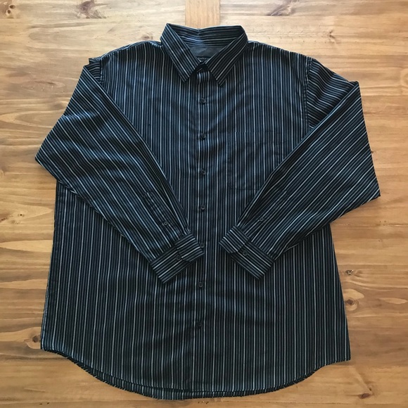 Navy blue VanHeusen stripped button down Sz. 2XLT - Picture 2 of 7